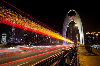 夜幕低垂,广州的夜生活开始了 夜幕低垂,广州的夜生活开始了